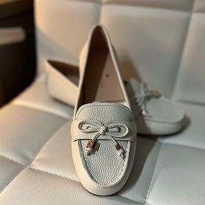 Women’s Kate Spade ♠️ Brand New gorgeous New York Leather Cheshire Tie Moccasin!